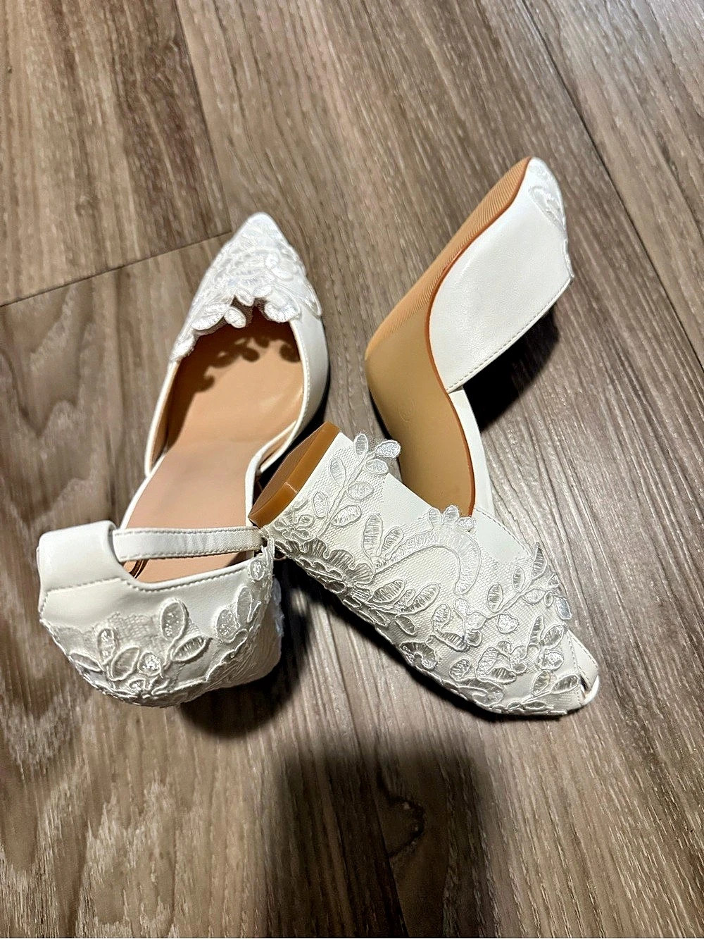 Lace Heels in White Like New